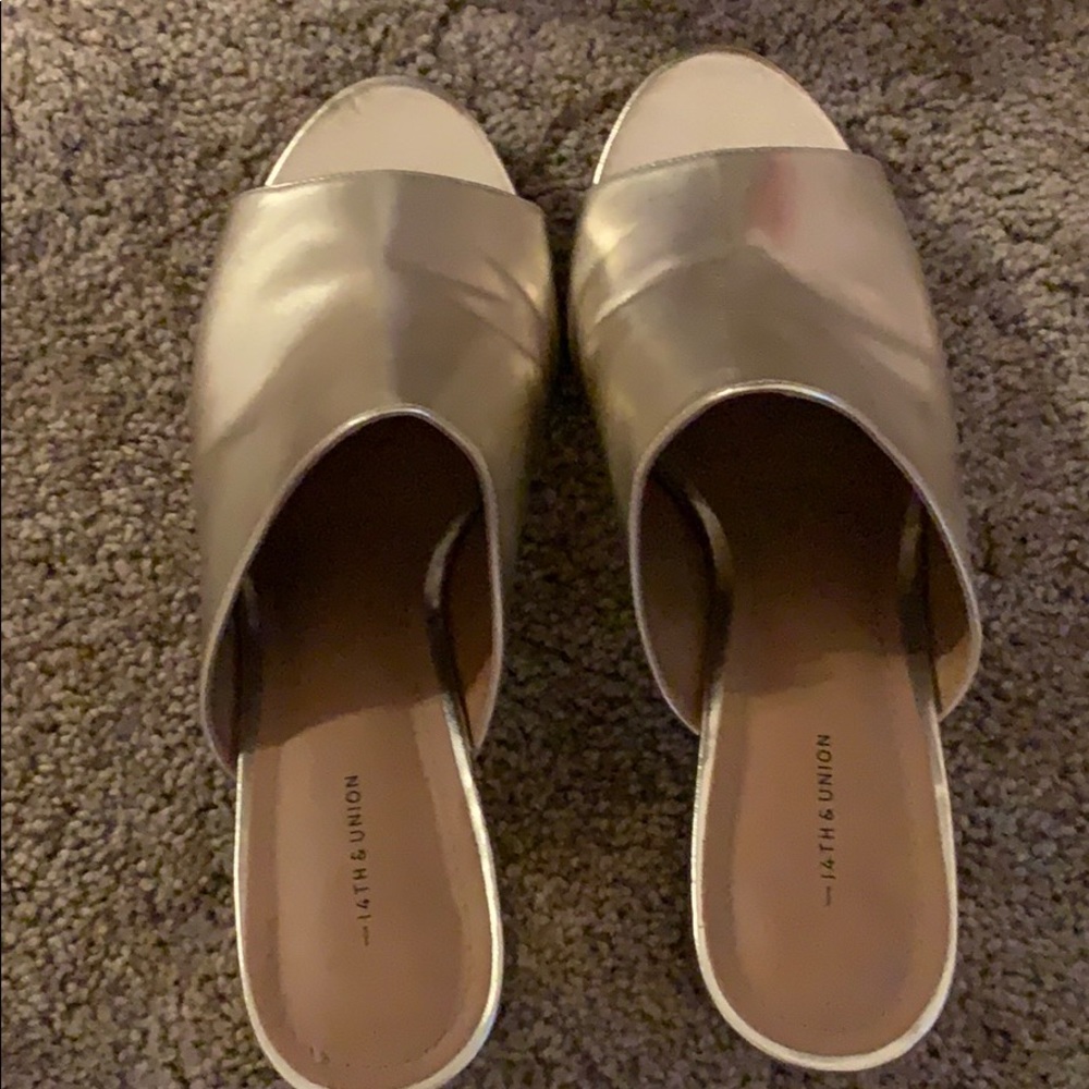 Mules - Picture 5 of 5